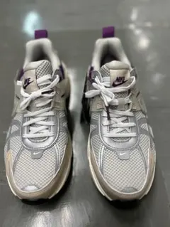 2025年製　NIKEナイキ V2K ランプレミアム 27.5cm 新品未使用品