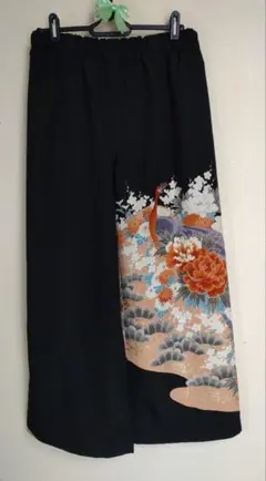 留袖リメイクワイドパンツ