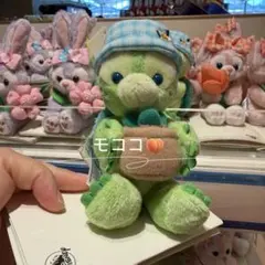 ディズニーシーと香港ディズニーオルメル ぬいぐるみキーチェーン2点セット ディズニーシーと香港ディズニーオルメル ぬいぐるみキーチェーン2点