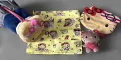 ギャルキティーら　ポーチ　ペンケース　キーホルダ　バンダナ　4点セット