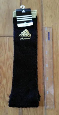 新品未使用　adidas レッグウォーマー 黒/金