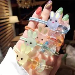 ヘアゴム✨　可愛い❤️うさぎのモチーフが可愛らしいヘアゴム5個セットです