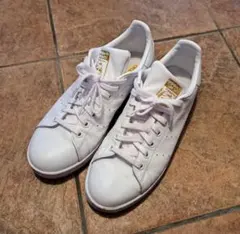 スタンスミス スニーカー