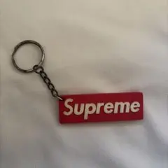 supreme ロゴキーホルダーのサムネイル