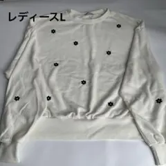 美品　ホワイト　トレーナー　刺繍入り