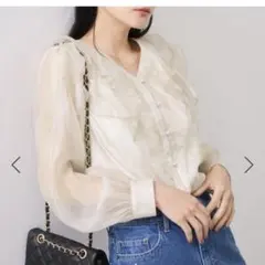 VIS フロントフリルシアーチェックブラウス　ラッフルブラウス