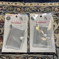 セリア　アルバムキーホルダー　ミニシール帳