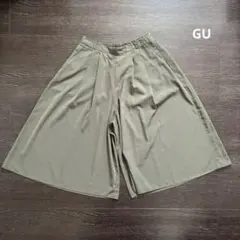 【GU】キュロットパンツ　Sサイズ　カーキのサムネイル