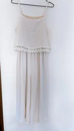 ホワイト キャミソール ロングワンピース パンツスタイル