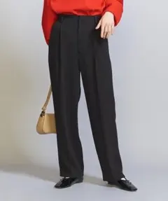 ビューティー＆ユース　タック ワイドストレート パンツ　ウォッシャブル　黒1