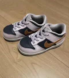 Nike スニーカー