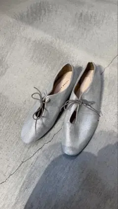 シルバー リボン付きバレエシューズ