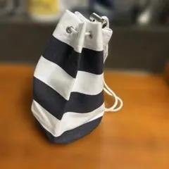 美品　ルフトハンザ航空　ビジネスクラスアメニティバッグ　トラベルポーチ