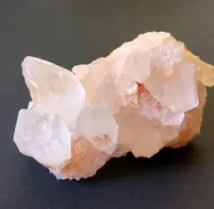 万能の石★ブラジル産★虹♡淡いピンク水晶クラスター♡結晶 約7cm