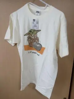 マンダロリアン・アンド・グローグー Tシャツ アイボリー　Mサイズのサムネイル