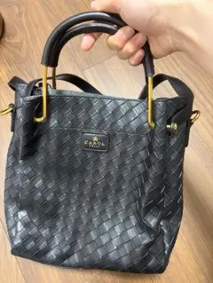 BALLY ブラックレザーキルティングショルダーバッグ - メルカリ