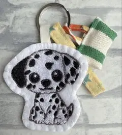 ハンドメイド 刺繍 シーズー バッグキーホルダー 犬 うちの子 - メルカリ