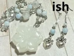 【A095】ish白メノウカーヴィング花・月光石・アクアマリンネックレス＆