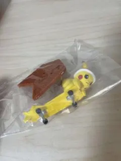 ピカチュウ大行進」 ポケモンセンター限定　スケボー