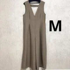 a.v.v Vネックサロペット ベージュ Mサイズのサムネイル