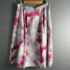 NOLLEY’S SOPHI アート柄プリーツスカート グレー×ピンク 上品のサムネイル