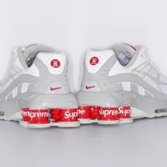 Supreme Nike Shox ホワイト/レッド