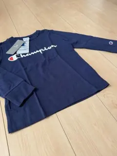 新品タグ付き★チャンピオン★ロンT★キッズ★ネイビー