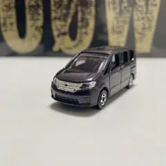 トミカ 日産 セレナ