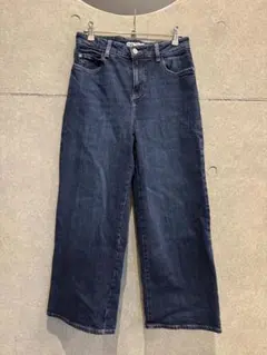 Item thumbnail for item afe37ef0-ec95-4d9c-9fd0-a78ebfde4941