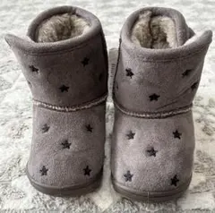 値下【新品・未使用】星柄チョコクリーム色　ムートンブーツ　13㎝　タグ付