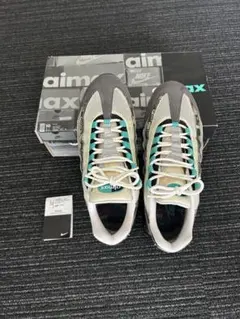 Item thumbnail for item 9e3cfd05-1f14-4a25-9de1-37a9336ed555