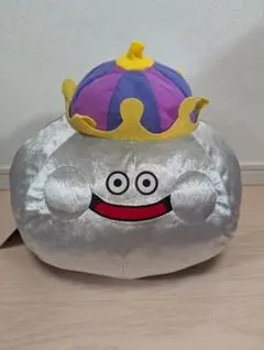 王冠付きシルバー スライムぬいぐるみ