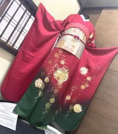 振袖 フルセット6点M〜Lサイズ赤と緑の花柄刺繍　正絹　売り切り終了