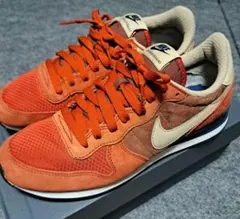 ナイキ ランニングシューズ オレンジ