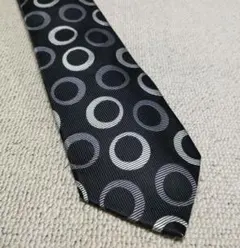 円形模様 ネクタイ 黒