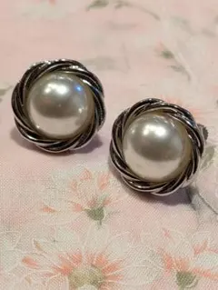 Item thumbnail for item 3a3e82ad-9d75-4675-8253-2723d30f7e26