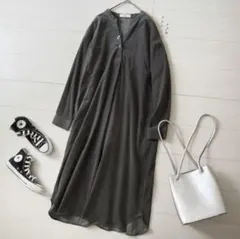 チャコールカーキグレーアーバンリサーチポケットスキッパーコットンロングワンピース