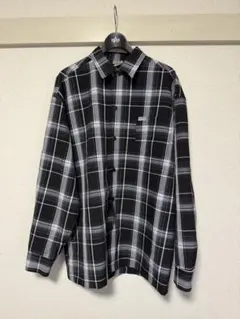 キャルトップ ネルシャツ 黒と白のチェック柄 長袖