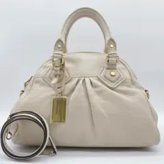MARC BY MARCJACOBS Classic Q white