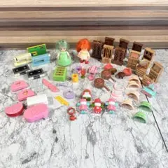 【希少品】グリコ　おまけ　ミニチュア　家具　家電　人形　現状品のサムネイル