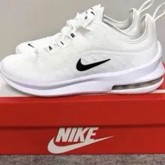 新品 NIKE ナイキ エアマックス ランニングシューズ スニーカー 23.5のサムネイル