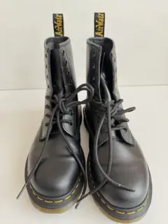 Dr.Martens ドクターマーチン　8ホールブーツ（1460）