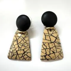 Item thumbnail for item 931eee6c-0e3c-4128-8cf2-b4de0f92305c