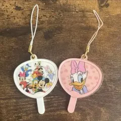 ディズニー　シークレットストラップキーホルダー　うちわ　デイジー　シークレット