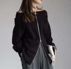 【新品・タグ付】前後2WAYオフショルダージップスウェット/ボンジュールサガン