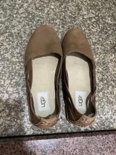 UGG アグのサムネイル