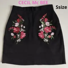 セシルマクビー 花柄 刺繍 ミニスカート Sサイズ 黒 秋服 y2k 平成GAL