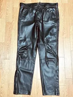 ZARA メンズ　レザー風パンツ　本日値引き打ち上げ