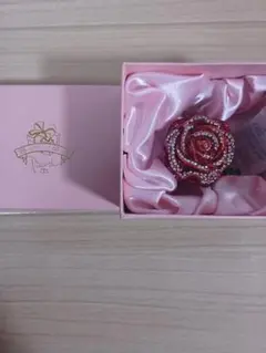 母の日ピアース クリスタルジュエリーボックス赤い薔薇