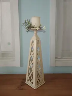 アイアンのキャンドルスタンド　燭台　アンティークホワイト